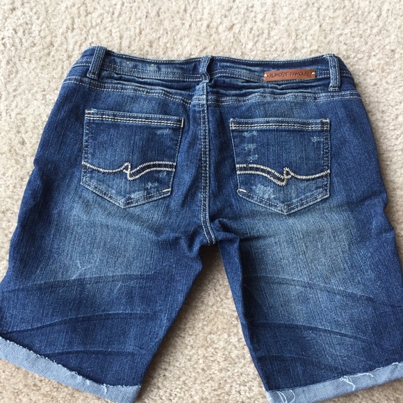 Jean shorts - Picture 3 of 4